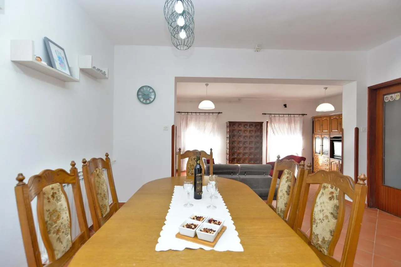 Apartment Prostin 1168  Fazana