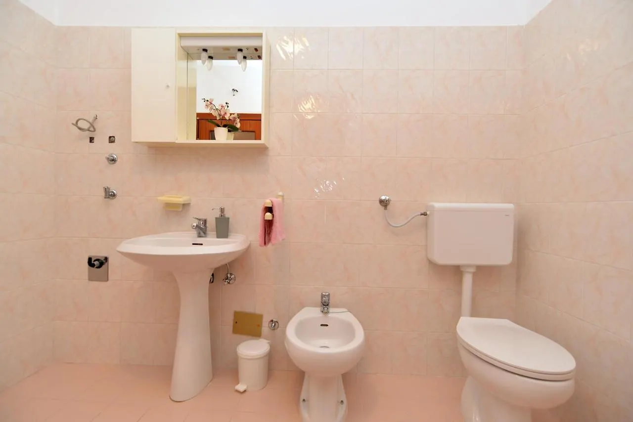 Apartment Prostin 1168  Fazana